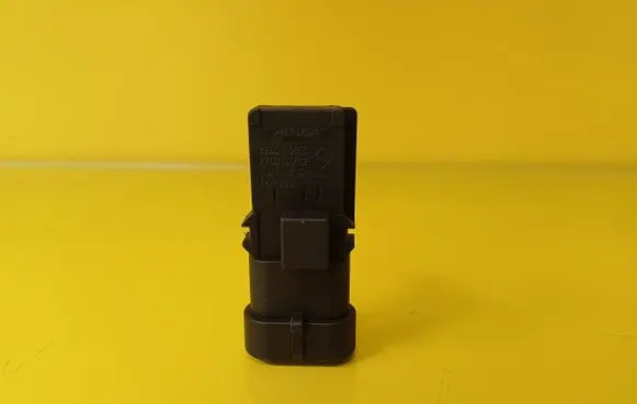 Renault Scenic I Air pressure sensor 8200105165 7700101762