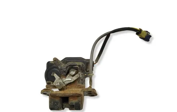 Toyota Corolla Verso AR10 Tailgate lock latch 6935005051