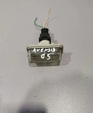 Toyota Avensis T250 Number plate light