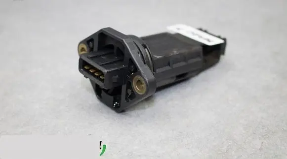 Mazda 3 II Mass air flow meter 861132B