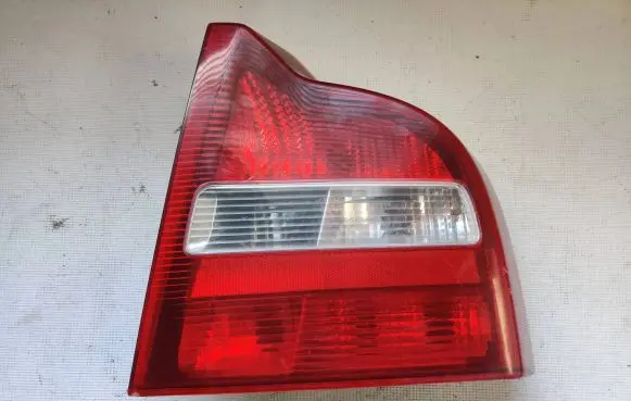 Volvo S70 V70 V70 XC Rear/tail lights 9154479