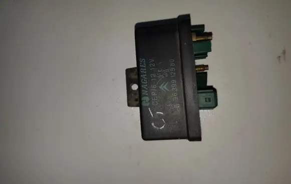 Citroen C5 Glow plug pre-heat relay 9639912580