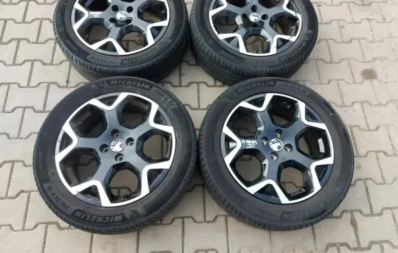 Opel Movano B R16 alloy rim 9835097680