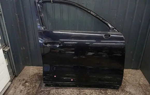 Porsche Cayenne (92A) Front door