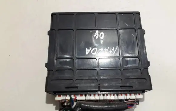 Mazda 3 I Engine control unit/module wlf318881d e6t05385h1