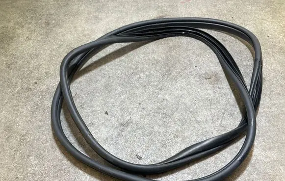 Hyundai Kona II Front door rubber seal