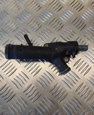 Volkswagen Golf VI Thermostat housing 03L121131F