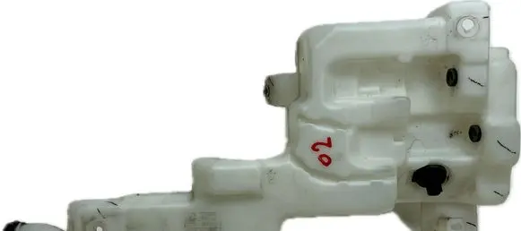 Cadillac Escalade IV Windshield washer fluid reservoir/tank 23353388