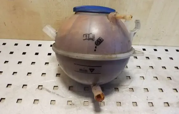 Audi TT TTS Mk2 Coolant expansion tank/reservoir cap 1K0121407A