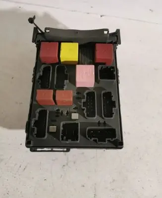 Renault Espace - Grand espace IV Fuse module 8200447435 8200500347 8200491797