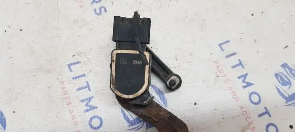 BMW 3 E90 E91 Front height sensor lever 6763735