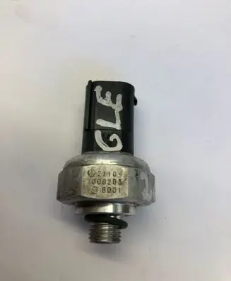 Mercedes-Benz GLE W167 Air conditioning (A/C) pressure sensor A2110000283