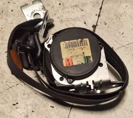 Ford Focus C-MAX Rear seatbelt 601597700 041121 23144