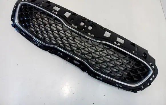 KIA Sportage Front bumper upper radiator grill