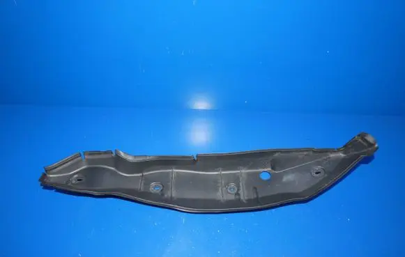 Mercedes-Benz E A207 Fender end trim A2078890225 BBP167102