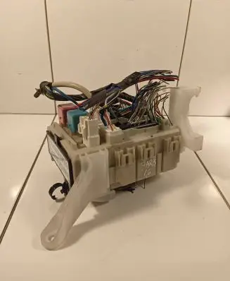 Toyota Auris 150 Fuse box set 8273002C90 09529H31