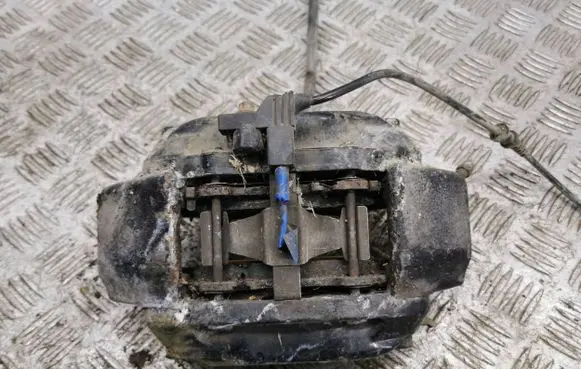 Mercedes-Benz S W220 Front brake caliper