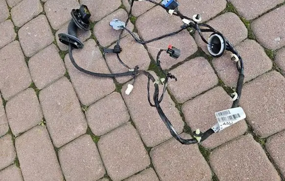 Opel Crossland X EUR ISO radio connector 39202527