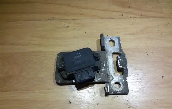 Opel Vectra B Ignition amplifier control unit 90360315