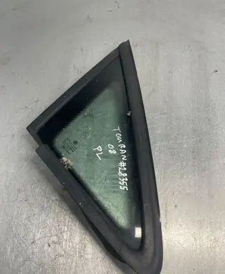 Volkswagen Touran I Front triangle window/glass 24M68AS2