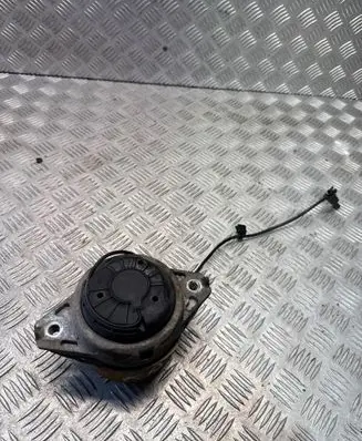 Mercedes-Benz GLE (W166 - C292) Engine mount bracket A1662406817