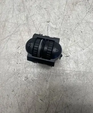 Volkswagen Golf V Headlight level height control switch 1K0941333D