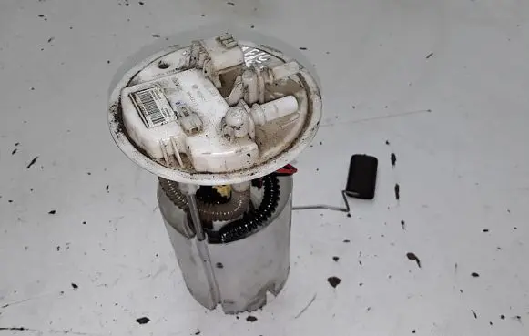 Renault Trafic III (X82) Fuel injection high pressure pump 93868446