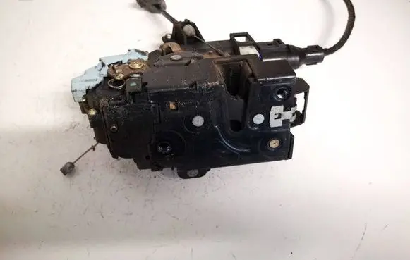 Volkswagen Caddy Front door lock