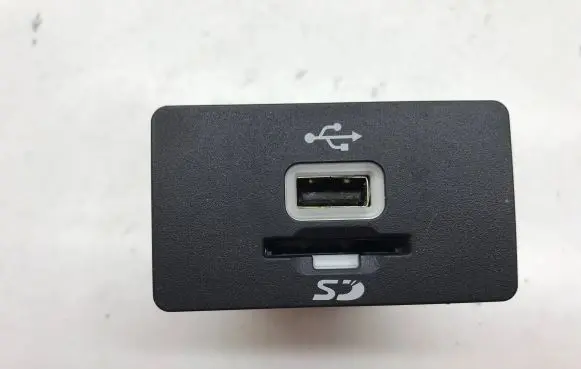 Ford Mustang VI USB socket connector GC3T14F014AB 21215839650 DA4WD