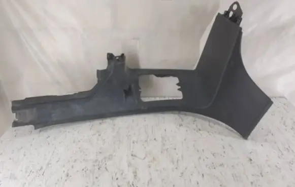 Trunk/boot side trim panel