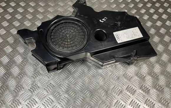 Audi A3 S3 8P Subwoofer speaker 8P3035382