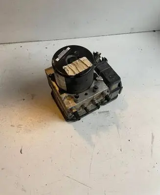 Ford Focus ABS Pump BV612C405