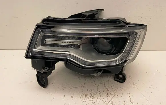 Jeep Grand Cherokee Headlight/headlamp 68266665AG T77622B 337212