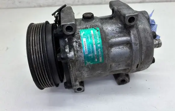 Volvo S40, V40 Air conditioning (A/C) compressor (pump) 8200040681