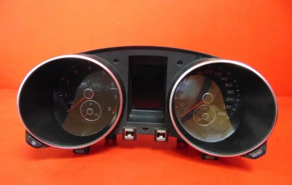 Volkswagen Golf VI Speedometer (instrument cluster) 5K0920870D