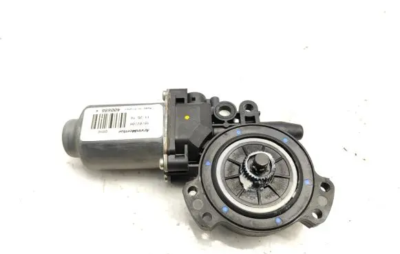 Hyundai Sonata Rear door window regulator motor 400898