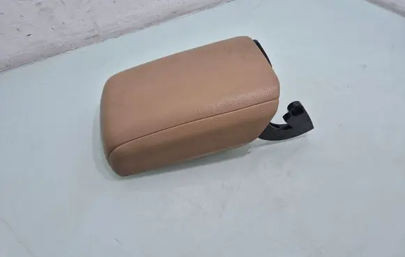 Porsche Macan (95B) Armrest 