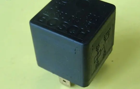 Audi A4 S4 B5 8D Other relay 0332014151