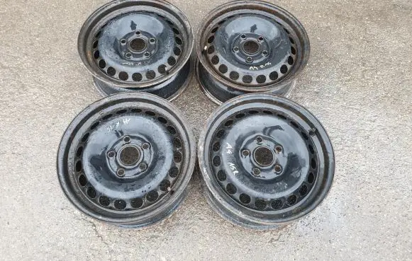 Audi A4 S4 B5 8D R15 steel rim 3B0601027D