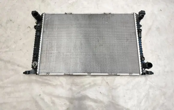 Porsche Macan (95B) Coolant radiator 8K0121251AL 777162