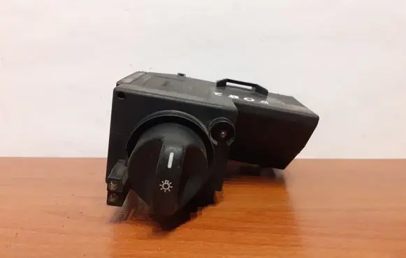 Mercedes-Benz E W210 Light switch 5082 2105451104