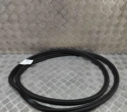 BMW X7 G07 Rubber seal front door (on door) 7428678