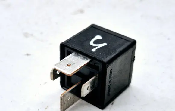 Volvo V70 Other relay 9441158 V23134J52X346