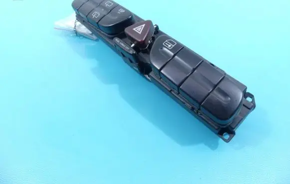 Mercedes-Benz C W203 Hazard light switch 2038219279 IMPRK1132827