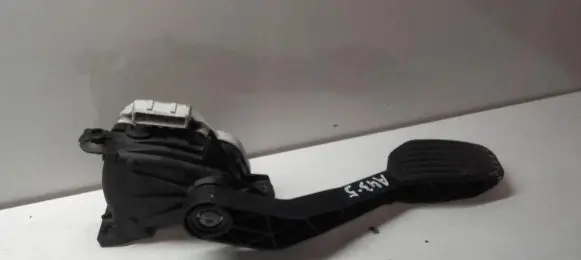Volvo S40 Accelerator throttle pedal 30683517 A435
