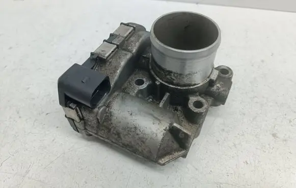Renault Laguna III Throttle valve 8200330810 0281002681 H8200330812