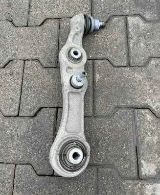 Mercedes-Benz C W205 Front control arm 20513