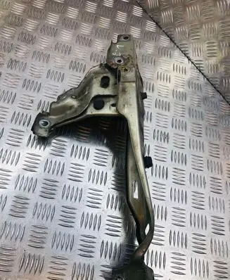 Opel Astra H Headlight/headlamp mounting bracket 13110787