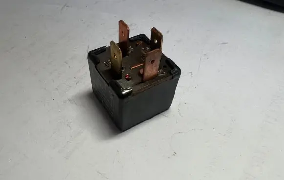 Audi A6 S6 C5 4B Other relay 443919578C