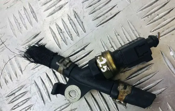 Air conditioning (A/C) pressure sensor